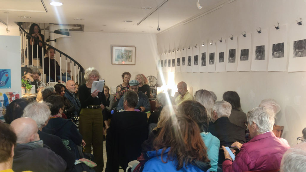 Photo lors de la lecture Henri-Frederic Blanc par Chichi Daure à La Ciotat, 20 avril 2024